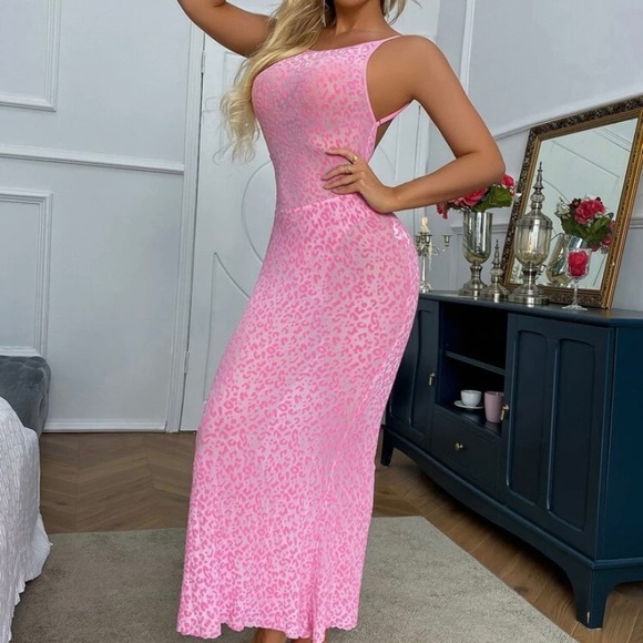 Pink leopard printed long slip & thong set. S - Picture 3 of 12